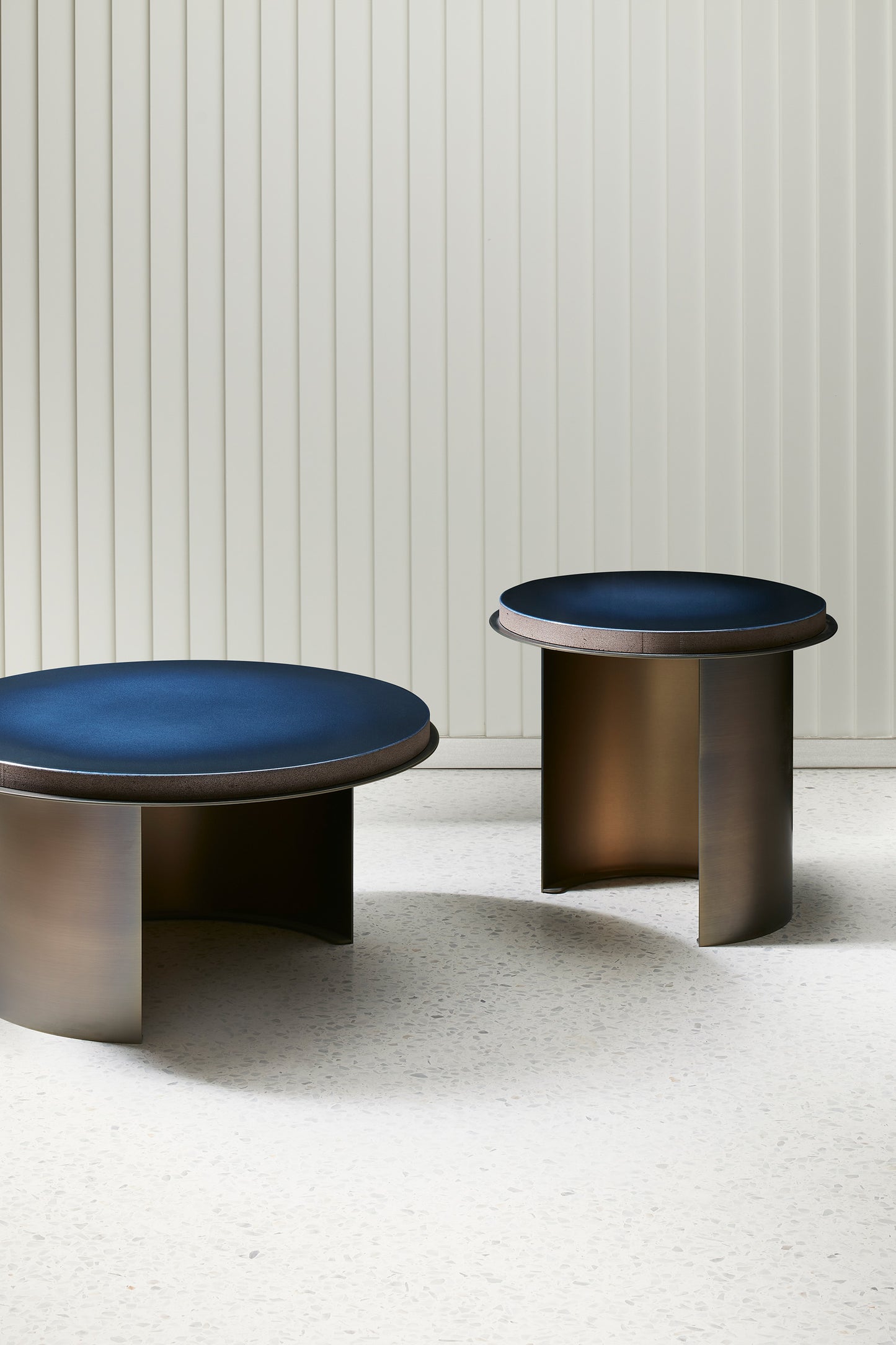 Oaze Table