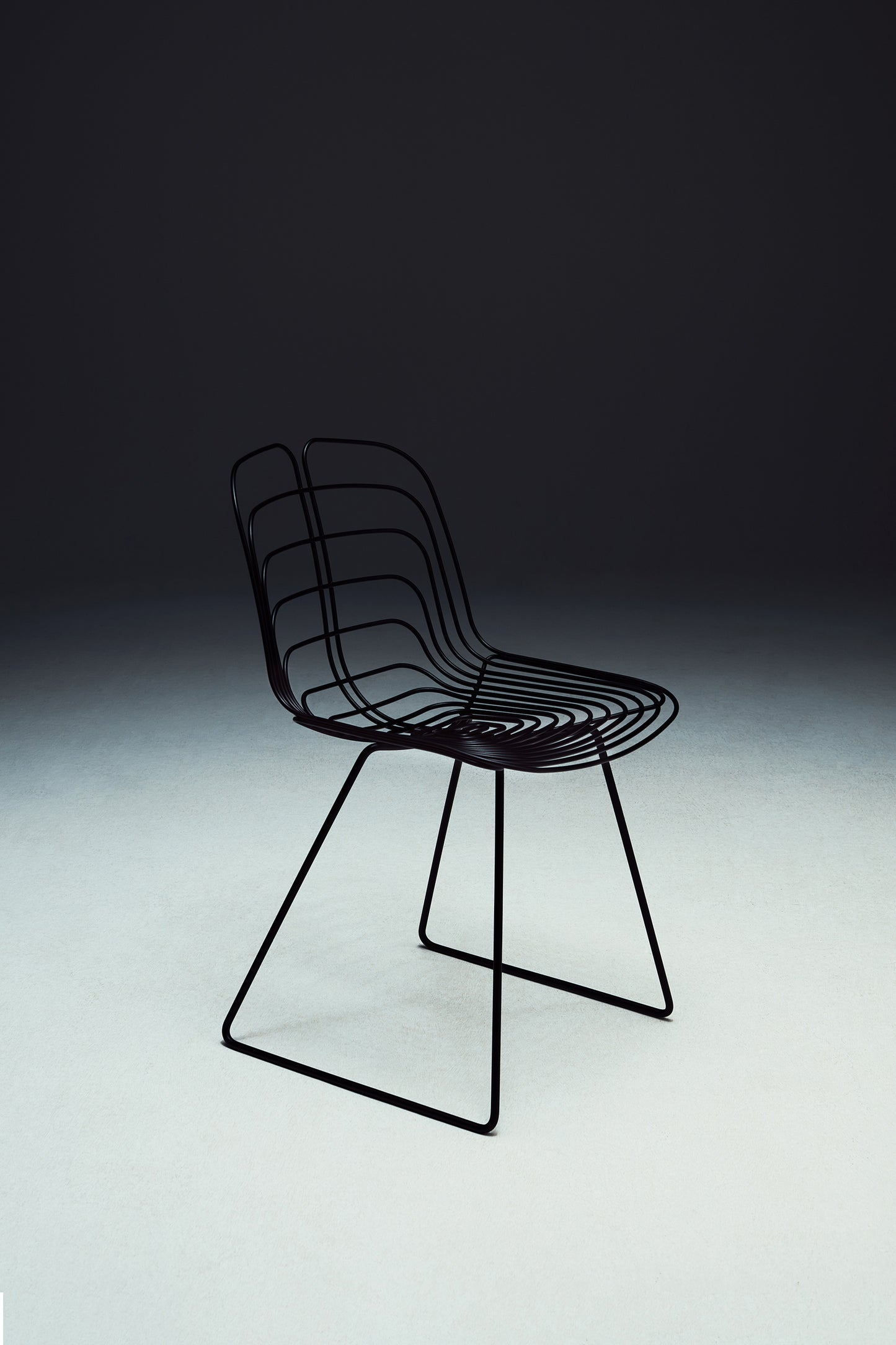 Chaise Wired